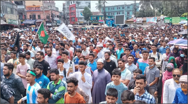 ‘লাখো শহীদের রক্তের ঋণ, ফিলিস্তিন ফিলিস্তিন’ স্লোগানে উত্তাল যশোর